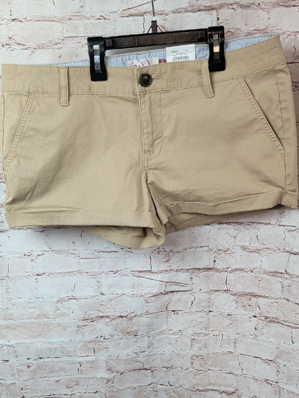SO Short Shorts Khaki Casual Size 11 NWT - Picture 1 of 6